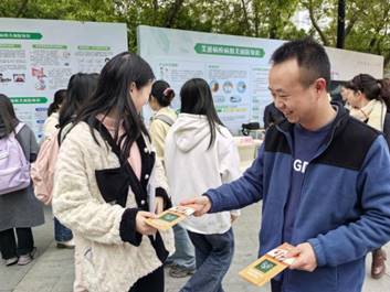 1712804476552617.jpg clip_image004.jpg