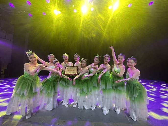 1712804758657500.jpg clip_image008.jpg